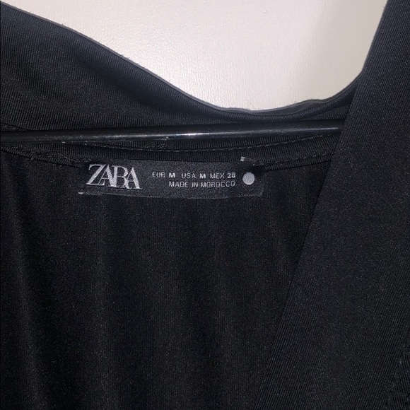 Low-Cut Zara Bodysuit - Picture 3 of 4